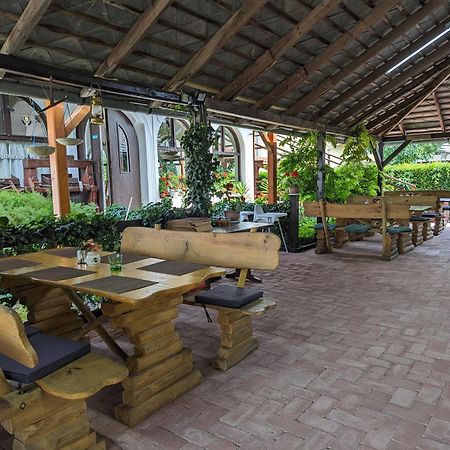 Balatonberény Margareta Etterem Es Vendeghaz Gasthaus المظهر الخارجي الصورة