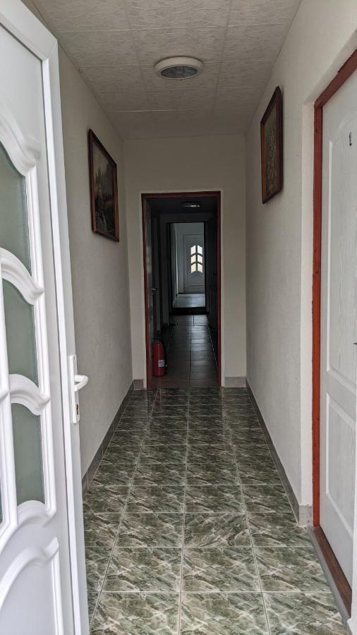 Balatonberény Margareta Etterem Es Vendeghaz Gasthaus المظهر الخارجي الصورة